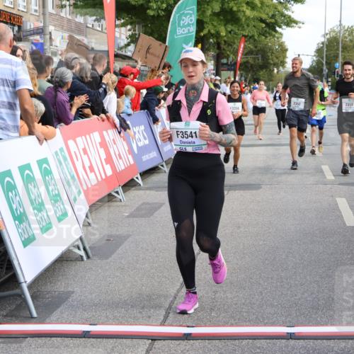15.09.2024 - PSD Bank Halbmarathon Strokosch-Dieckow http://msf.ph/oto/7071256 15.09.2024 12:32:01 Ziel 1866, 2068, 2192, 2352, 2358, 2423, 2887, 3356, 3541 meine-sportfotos.de