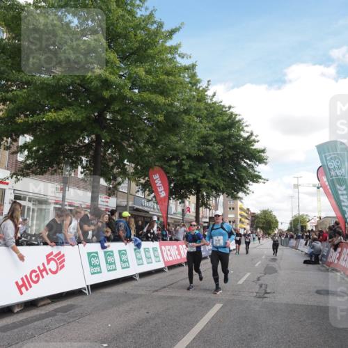 15.09.2024 - PSD Bank Halbmarathon Miley Keyser http://msf.ph/oto/7071269 15.09.2024 12:24:39 Ziel 988, 2102, 2272, 3063, 3218, 3240, 3339, 3469 meine-sportfotos.de