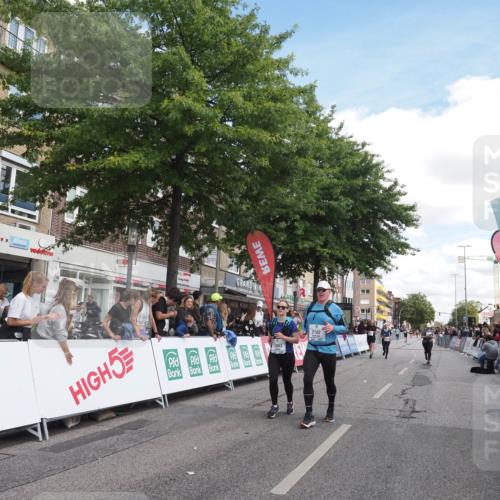 15.09.2024 - PSD Bank Halbmarathon Miley Keyser http://msf.ph/oto/7071277 15.09.2024 12:24:40 Ziel 988, 2102, 2272, 3063, 3218, 3240, 3469 meine-sportfotos.de