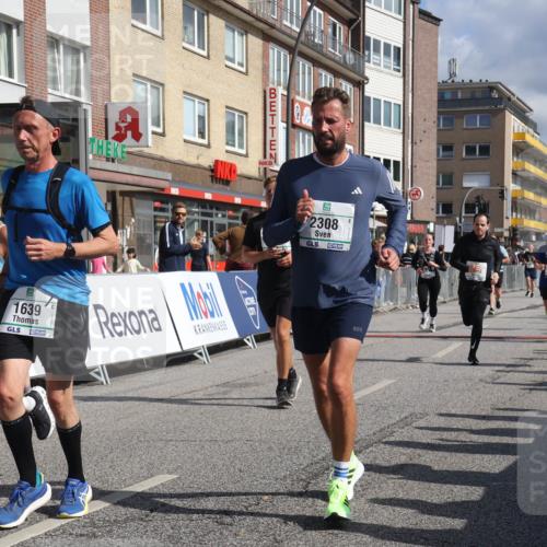 15.09.2024 - PSD Bank Halbmarathon Michael Strokosch http://msf.ph/oto/7071292 15.09.2024 12:10:06 Ziel 1639, 1820, 1864, 1993, 1998, 2170, 2196, 2308, 2531, 2546, 2547, 2788, 2915, 2937, 3117, 3144, 3187, 3538 meine-sportfotos.de