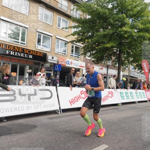 15.09.2024 - PSD Bank Halbmarathon Miley Keyser http://msf.ph/oto/7071295 15.09.2024 11:24:31 Ziel 578, 644, 677, 680, 883, 1014, 1015 meine-sportfotos.de