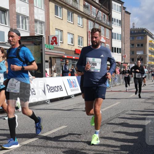 15.09.2024 - PSD Bank Halbmarathon Michael Strokosch http://msf.ph/oto/7071296 15.09.2024 12:10:06 Ziel 1639, 1820, 1864, 1993, 1998, 2170, 2196, 2308, 2531, 2546, 2547, 2788, 2915, 2937, 3117, 3144, 3187, 3538 meine-sportfotos.de