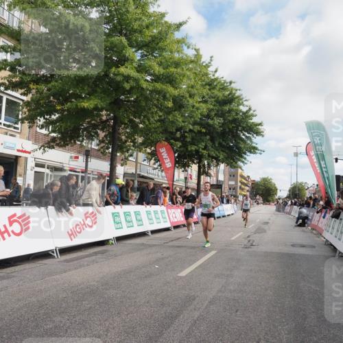 15.09.2024 - PSD Bank Halbmarathon Miley Keyser http://msf.ph/oto/7071303 15.09.2024 11:24:37 Ziel 578, 644, 680, 1014, 1015 meine-sportfotos.de