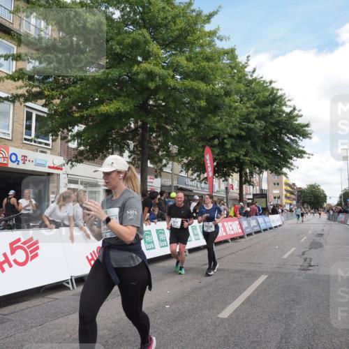 15.09.2024 - PSD Bank Halbmarathon Miley Keyser http://msf.ph/oto/7071357 15.09.2024 12:24:46 Ziel 988, 2102, 2272, 3063, 3218, 3240, 3469 meine-sportfotos.de