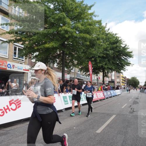 15.09.2024 - PSD Bank Halbmarathon Miley Keyser http://msf.ph/oto/7071360 15.09.2024 12:24:46 Ziel 988, 2102, 2272, 3063, 3218, 3240, 3469 meine-sportfotos.de
