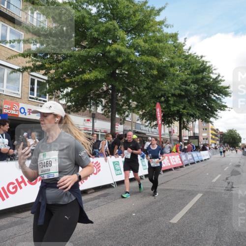 15.09.2024 - PSD Bank Halbmarathon Miley Keyser http://msf.ph/oto/7071364 15.09.2024 12:24:46 Ziel 988, 2102, 2272, 3063, 3218, 3240, 3469 meine-sportfotos.de