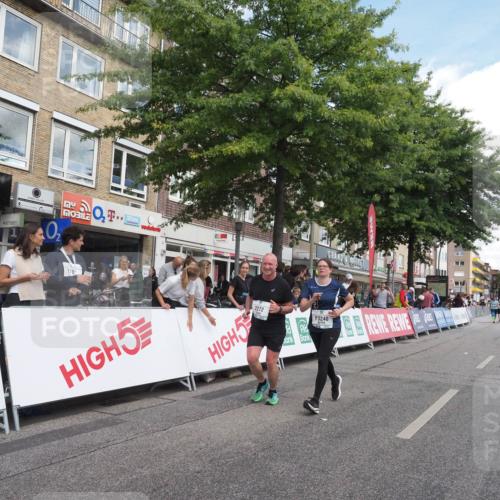 15.09.2024 - PSD Bank Halbmarathon Miley Keyser http://msf.ph/oto/7071370 15.09.2024 12:24:47 Ziel 988, 2102, 2272, 3063, 3218, 3240, 3469 meine-sportfotos.de