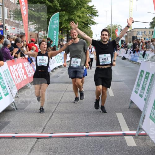 15.09.2024 - PSD Bank Halbmarathon Strokosch-Dieckow http://msf.ph/oto/7071411 15.09.2024 12:32:04 Ziel 2068, 2192, 2352, 2358, 2423, 3014, 3203, 3207, 3356, 3541 meine-sportfotos.de