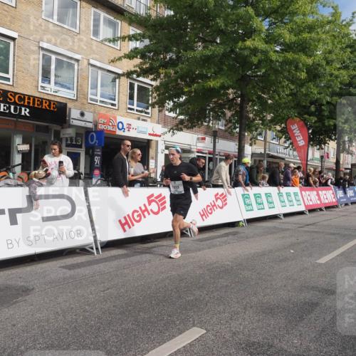 15.09.2024 - PSD Bank Halbmarathon Miley Keyser http://msf.ph/oto/7071418 15.09.2024 11:25:00 Ziel 635, 1033, 1075 meine-sportfotos.de