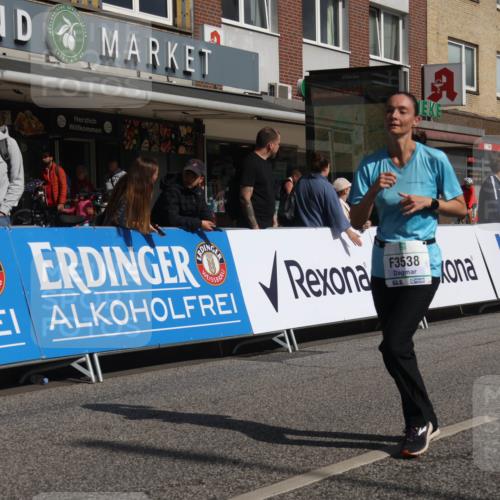 15.09.2024 - PSD Bank Halbmarathon Michael Strokosch http://msf.ph/oto/7071423 15.09.2024 12:10:16 Ziel 1211, 1649, 1752, 1836, 1881, 1993, 2028, 2170, 2196, 2308, 2546, 2547, 2828, 2877, 2915, 2937, 2985, 3144, 3187, 3538 meine-sportfotos.de