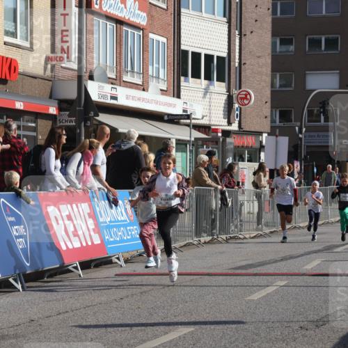 15.09.2024 - PSD Bank Halbmarathon Michael Strokosch http://msf.ph/oto/7071429 15.09.2024 10:28:05 Ziel 14, 43, 77, 84, 94, 132, 135, 161, 208, 217, 230, 258, 262, 293 meine-sportfotos.de
