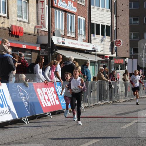 15.09.2024 - PSD Bank Halbmarathon Michael Strokosch http://msf.ph/oto/7071434 15.09.2024 10:28:05 Ziel 14, 43, 77, 84, 94, 132, 135, 161, 208, 217, 230, 258, 262, 293 meine-sportfotos.de