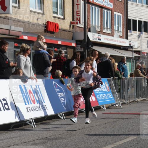 15.09.2024 - PSD Bank Halbmarathon Michael Strokosch http://msf.ph/oto/7071445 15.09.2024 10:28:05 Ziel 14, 43, 77, 84, 94, 132, 135, 161, 208, 217, 230, 258, 262, 293 meine-sportfotos.de