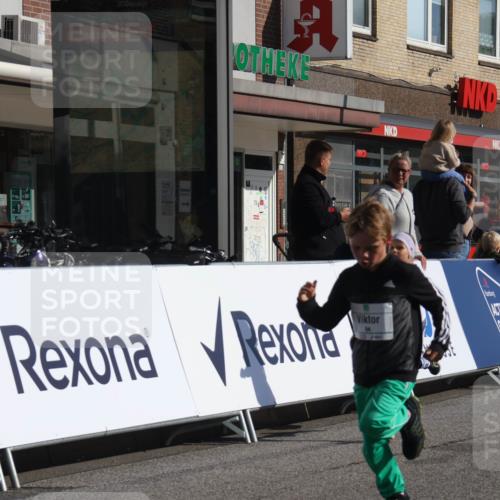 15.09.2024 - PSD Bank Halbmarathon Michael Strokosch http://msf.ph/oto/7071501 15.09.2024 10:28:10 Ziel 84, 94, 132, 135, 161, 166, 208, 217, 258, 262, 285, 293 meine-sportfotos.de