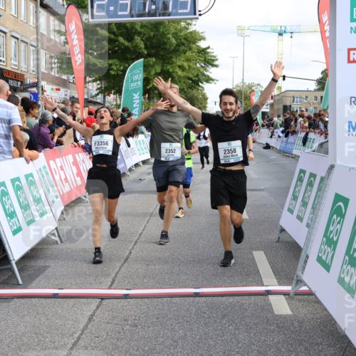 15.09.2024 - PSD Bank Halbmarathon Strokosch-Dieckow http://msf.ph/oto/7071522 15.09.2024 12:32:04 Ziel 2068, 2192, 2352, 2358, 2423, 3014, 3203, 3207, 3356, 3541 meine-sportfotos.de