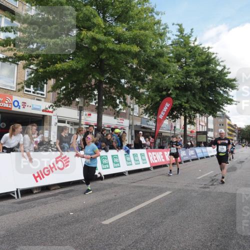 15.09.2024 - PSD Bank Halbmarathon Miley Keyser http://msf.ph/oto/7071545 15.09.2024 12:25:06 Ziel 793, 1409, 2255, 2336, 2771, 3101, 3298 meine-sportfotos.de