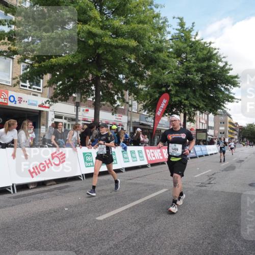 15.09.2024 - PSD Bank Halbmarathon Miley Keyser http://msf.ph/oto/7071583 15.09.2024 12:25:07 Ziel 793, 1409, 2255, 2336, 2771, 3101, 3298 meine-sportfotos.de