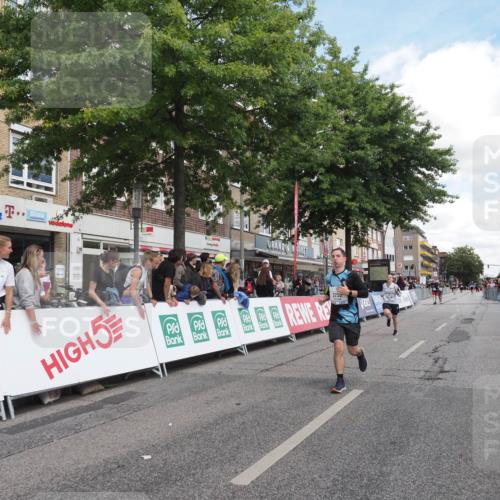 15.09.2024 - PSD Bank Halbmarathon Miley Keyser http://msf.ph/oto/7071601 15.09.2024 12:25:11 Ziel 1409, 2255, 2336, 2771, 3101, 3298 meine-sportfotos.de