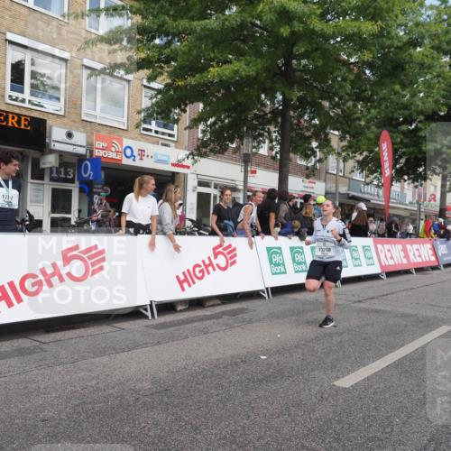 15.09.2024 - PSD Bank Halbmarathon Miley Keyser http://msf.ph/oto/7071632 15.09.2024 12:25:13 Ziel 1409, 2255, 2267, 2336, 2771, 3101, 3298 meine-sportfotos.de