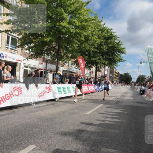 15.09.2024 - PSD Bank Halbmarathon Miley Keyser http://msf.ph/oto/7071661 15.09.2024 11:25:27 Ziel 692, 709, 888, 897, 1069, 1096 meine-sportfotos.de