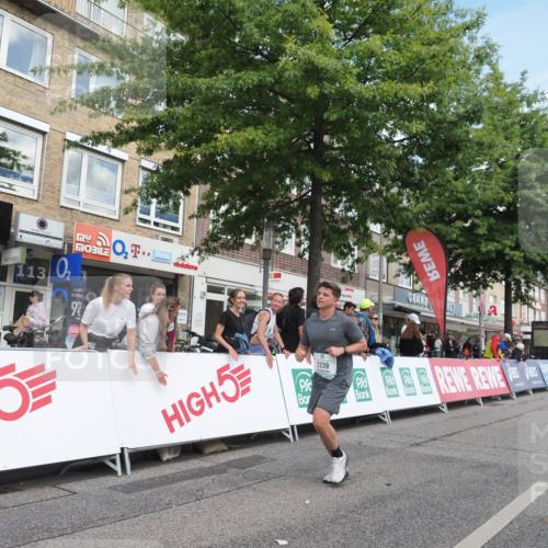 15.09.2024 - PSD Bank Halbmarathon Miley Keyser http://msf.ph/oto/7071708 15.09.2024 12:25:25 Ziel 2239, 2267, 2442 meine-sportfotos.de
