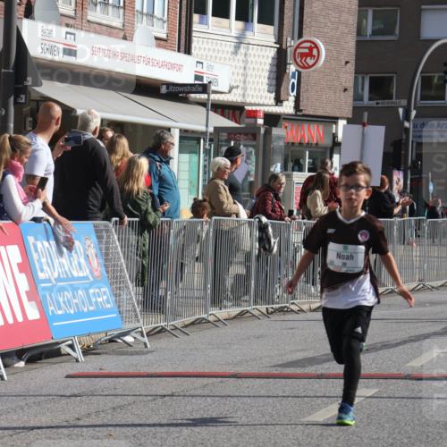 15.09.2024 - PSD Bank Halbmarathon Michael Strokosch http://msf.ph/oto/7071713 15.09.2024 10:28:31 Ziel 26, 45, 89, 92, 149, 162, 183, 184, 192, 243, 273 meine-sportfotos.de