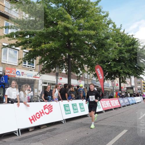15.09.2024 - PSD Bank Halbmarathon Miley Keyser http://msf.ph/oto/7071721 15.09.2024 12:25:34 Ziel 1841, 2239, 2250, 2267, 2386, 2442, 3283 meine-sportfotos.de