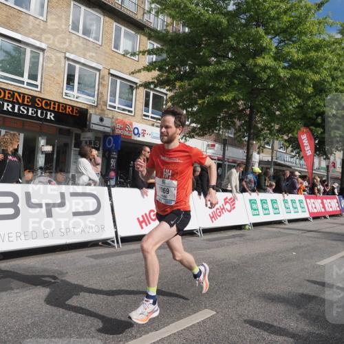 15.09.2024 - PSD Bank Halbmarathon Miley Keyser http://msf.ph/oto/7071740 15.09.2024 11:25:39 Ziel 882, 888, 1069, 2616 meine-sportfotos.de