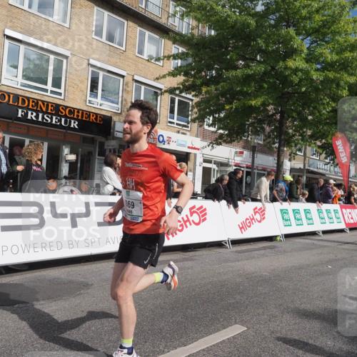 15.09.2024 - PSD Bank Halbmarathon Miley Keyser http://msf.ph/oto/7071745 15.09.2024 11:25:39 Ziel 882, 888, 1069, 2616 meine-sportfotos.de