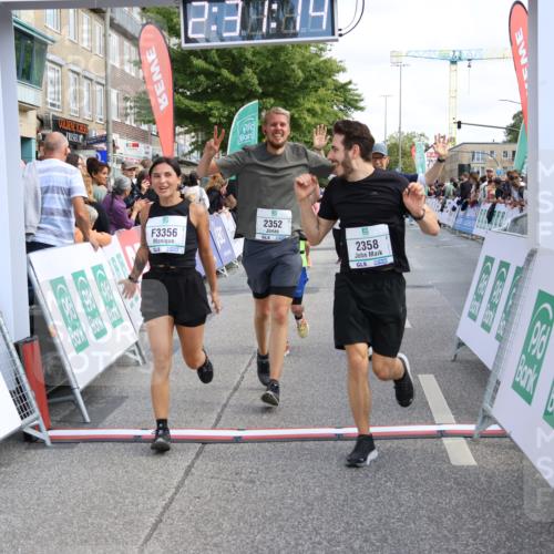 15.09.2024 - PSD Bank Halbmarathon Strokosch-Dieckow http://msf.ph/oto/7071759 15.09.2024 12:32:05 Ziel 2068, 2192, 2352, 2358, 2423, 3014, 3203, 3207, 3356, 3541 meine-sportfotos.de