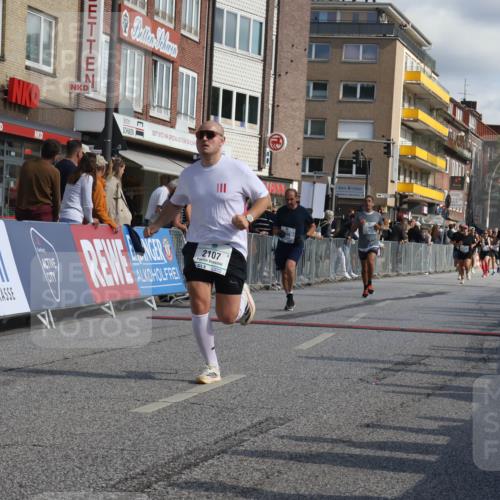 15.09.2024 - PSD Bank Halbmarathon Michael Strokosch http://msf.ph/oto/7071763 15.09.2024 12:10:45 Ziel 1932, 1999, 2059, 2107, 2268 meine-sportfotos.de