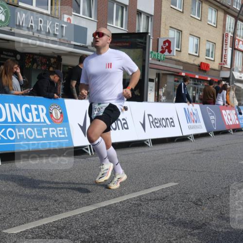 15.09.2024 - PSD Bank Halbmarathon Michael Strokosch http://msf.ph/oto/7071780 15.09.2024 12:10:47 Ziel 1932, 1999, 2059, 2107, 2268 meine-sportfotos.de