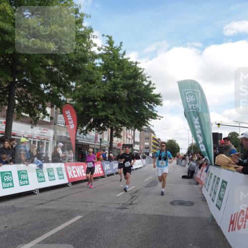 15.09.2024 - PSD Bank Halbmarathon Miley Keyser http://msf.ph/oto/7071796 15.09.2024 12:25:39 Ziel 1153, 1841, 2239, 2250, 2386, 2442, 3283 meine-sportfotos.de