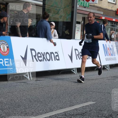 15.09.2024 - PSD Bank Halbmarathon Michael Strokosch http://msf.ph/oto/7071819 15.09.2024 12:10:50 Ziel 776, 1932, 1999, 2107, 2268, 2940 meine-sportfotos.de
