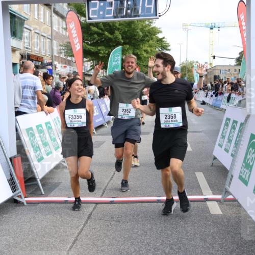 15.09.2024 - PSD Bank Halbmarathon Strokosch-Dieckow http://msf.ph/oto/7071825 15.09.2024 12:32:05 Ziel 2068, 2192, 2352, 2358, 2423, 3014, 3203, 3207, 3356, 3541 meine-sportfotos.de
