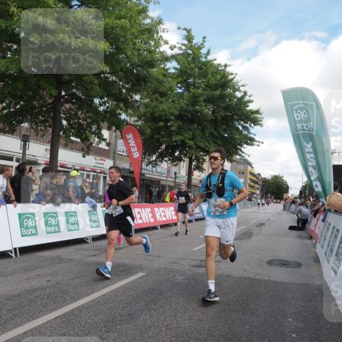 15.09.2024 - PSD Bank Halbmarathon Miley Keyser http://msf.ph/oto/7071830 15.09.2024 12:25:40 Ziel 1153, 1841, 2239, 2250, 2386, 2442, 3283 meine-sportfotos.de