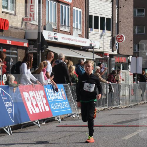 15.09.2024 - PSD Bank Halbmarathon Michael Strokosch http://msf.ph/oto/7071846 15.09.2024 10:28:44 Ziel 26, 130, 140, 162, 205, 235, 273, 305 meine-sportfotos.de