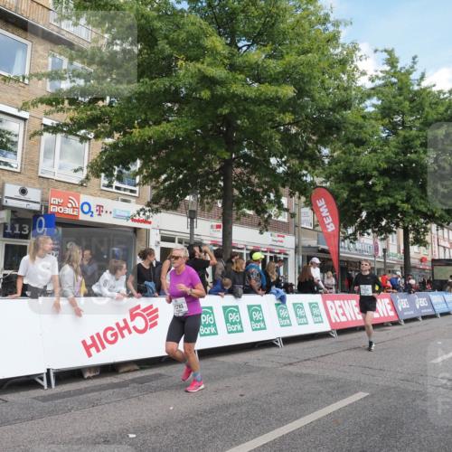 15.09.2024 - PSD Bank Halbmarathon Miley Keyser http://msf.ph/oto/7071847 15.09.2024 12:25:41 Ziel 1153, 1841, 2239, 2250, 2386, 2442, 3283 meine-sportfotos.de