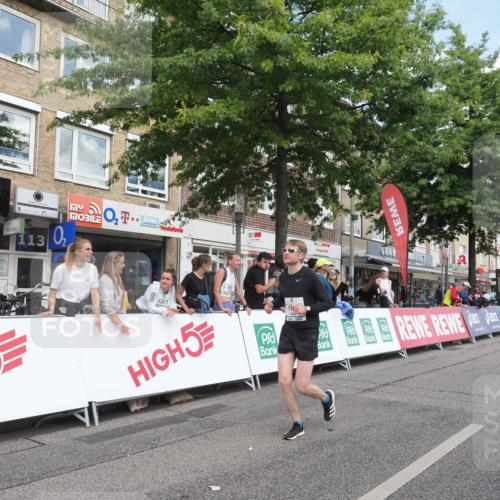 15.09.2024 - PSD Bank Halbmarathon Miley Keyser http://msf.ph/oto/7071878 15.09.2024 12:25:43 Ziel 1153, 1841, 2250, 2386, 2442, 3283 meine-sportfotos.de