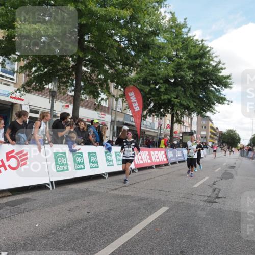 15.09.2024 - PSD Bank Halbmarathon Miley Keyser http://msf.ph/oto/7071940 15.09.2024 12:26:02 Ziel 3226, 3239, 3281, 3286 meine-sportfotos.de