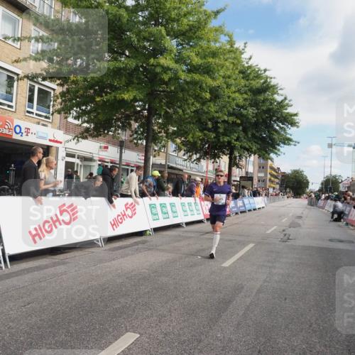 15.09.2024 - PSD Bank Halbmarathon Miley Keyser http://msf.ph/oto/7071950 15.09.2024 11:26:04 Ziel 670, 671, 723, 1025 meine-sportfotos.de