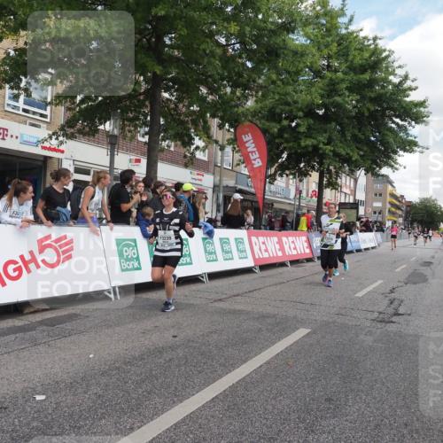 15.09.2024 - PSD Bank Halbmarathon Miley Keyser http://msf.ph/oto/7071955 15.09.2024 12:26:03 Ziel 3226, 3239, 3281, 3286 meine-sportfotos.de