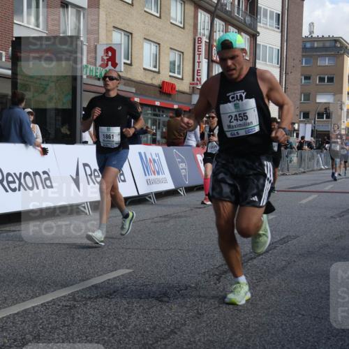 15.09.2024 - PSD Bank Halbmarathon Michael Strokosch http://msf.ph/oto/7071965 15.09.2024 12:11:00 Ziel 776, 1861, 1999, 2218, 2268, 2455, 2519, 2940, 2941, 3520 meine-sportfotos.de