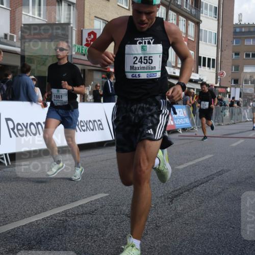 15.09.2024 - PSD Bank Halbmarathon Michael Strokosch http://msf.ph/oto/7071968 15.09.2024 12:11:00 Ziel 776, 1861, 1999, 2218, 2268, 2455, 2519, 2940, 2941, 3520 meine-sportfotos.de