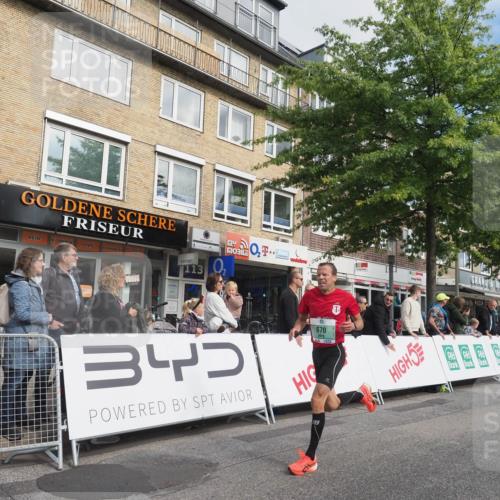 15.09.2024 - PSD Bank Halbmarathon Miley Keyser http://msf.ph/oto/7071976 15.09.2024 11:26:06 Ziel 670, 671, 1025 meine-sportfotos.de