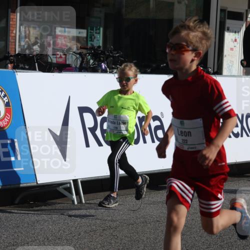 15.09.2024 - PSD Bank Halbmarathon Michael Strokosch http://msf.ph/oto/7071986 15.09.2024 10:28:56 Ziel 106, 107, 130, 137, 140, 154, 170, 179, 189, 222, 231, 288, 292 meine-sportfotos.de