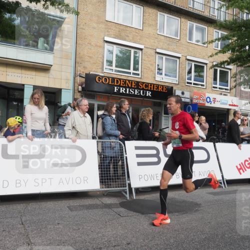 15.09.2024 - PSD Bank Halbmarathon Miley Keyser http://msf.ph/oto/7071989 15.09.2024 11:26:06 Ziel 670, 671, 1025 meine-sportfotos.de