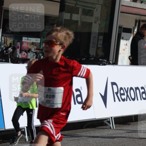 15.09.2024 - PSD Bank Halbmarathon Michael Strokosch http://msf.ph/oto/7071990 15.09.2024 10:28:56 Ziel 106, 107, 130, 137, 140, 154, 170, 179, 189, 222, 231, 288, 292 meine-sportfotos.de