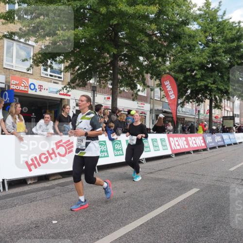 15.09.2024 - PSD Bank Halbmarathon Miley Keyser http://msf.ph/oto/7071991 15.09.2024 12:26:05 Ziel 3226, 3239, 3281, 3286, 3413 meine-sportfotos.de