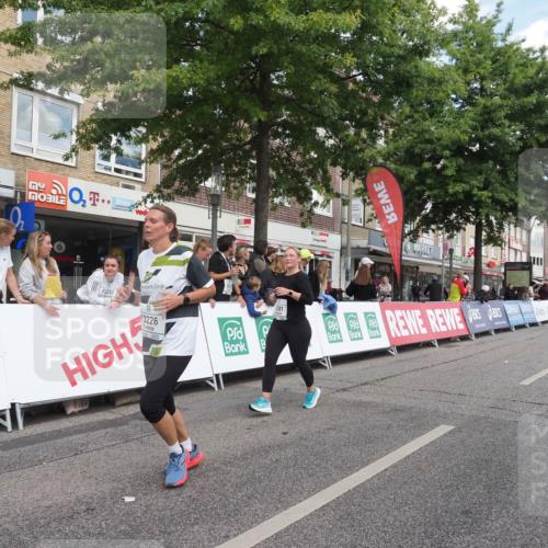 15.09.2024 - PSD Bank Halbmarathon Miley Keyser http://msf.ph/oto/7071995 15.09.2024 12:26:05 Ziel 3226, 3239, 3281, 3286, 3413 meine-sportfotos.de